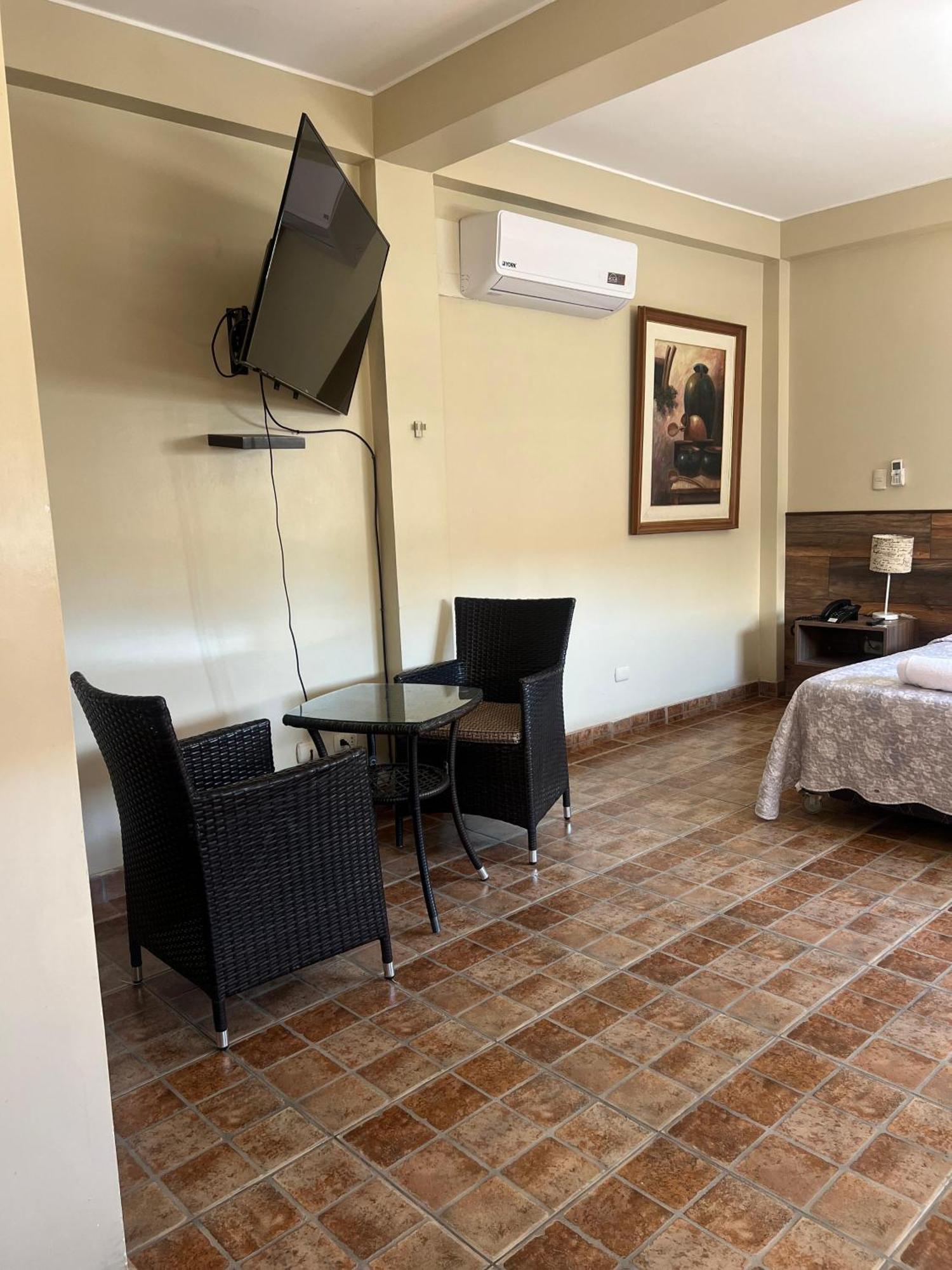 Hotel El Huacachinero Ика Екстериор снимка