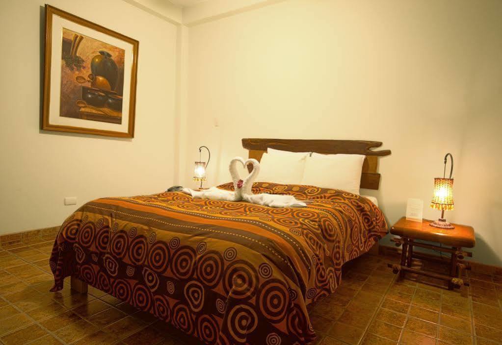 Hotel El Huacachinero Ика Екстериор снимка